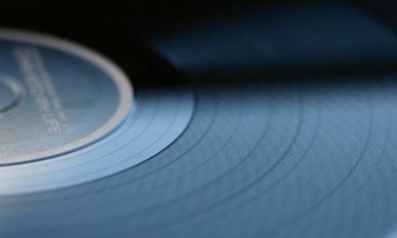 L’ARRIVÉE DU VINYLE CONNECTÉ