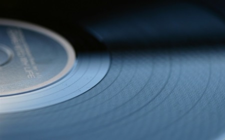 L’ARRIVÉE DU VINYLE CONNECTÉ